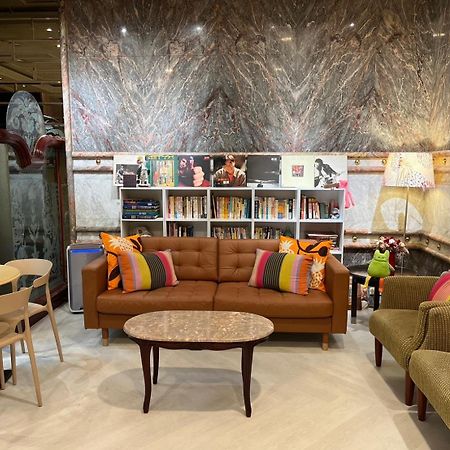 Happiness Hotel Taipei Bagian luar foto