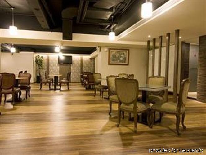 Happiness Hotel Taipei Bagian luar foto
