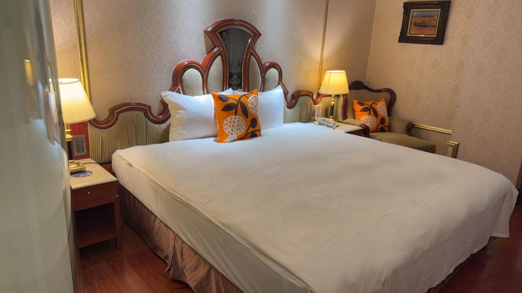 Happiness Hotel Taipei Bagian luar foto