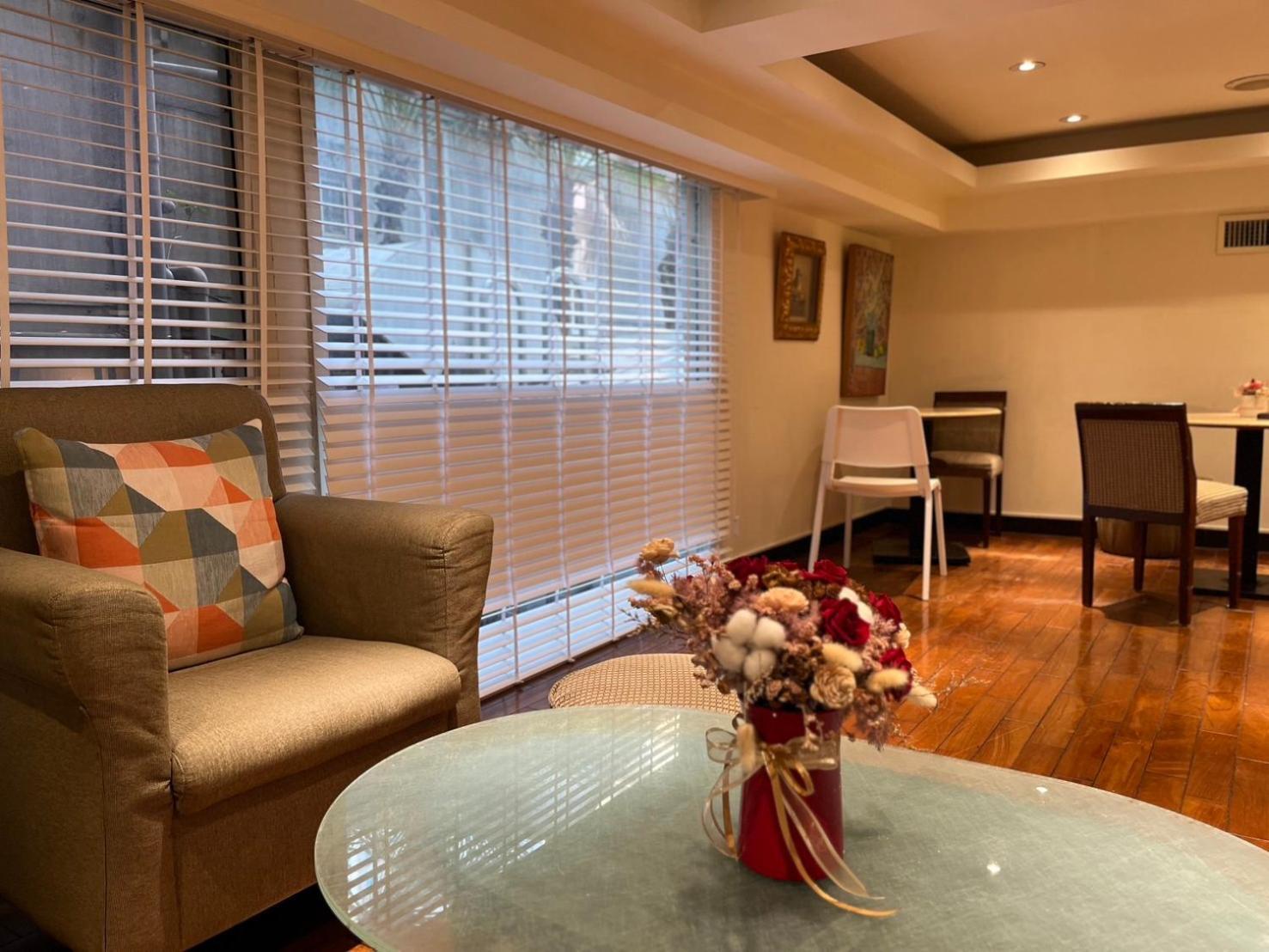 Happiness Hotel Taipei Bagian luar foto