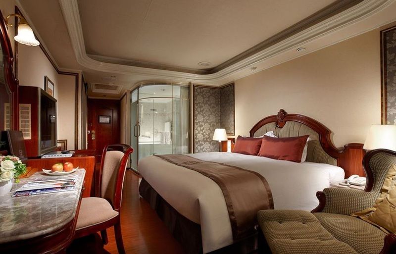 Happiness Hotel Taipei Bagian luar foto
